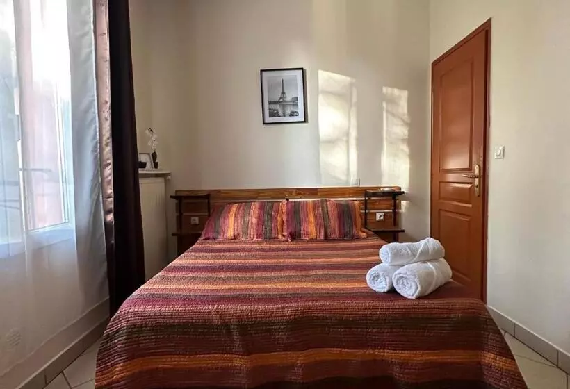 Hotelli Hôtel Victor Hugo