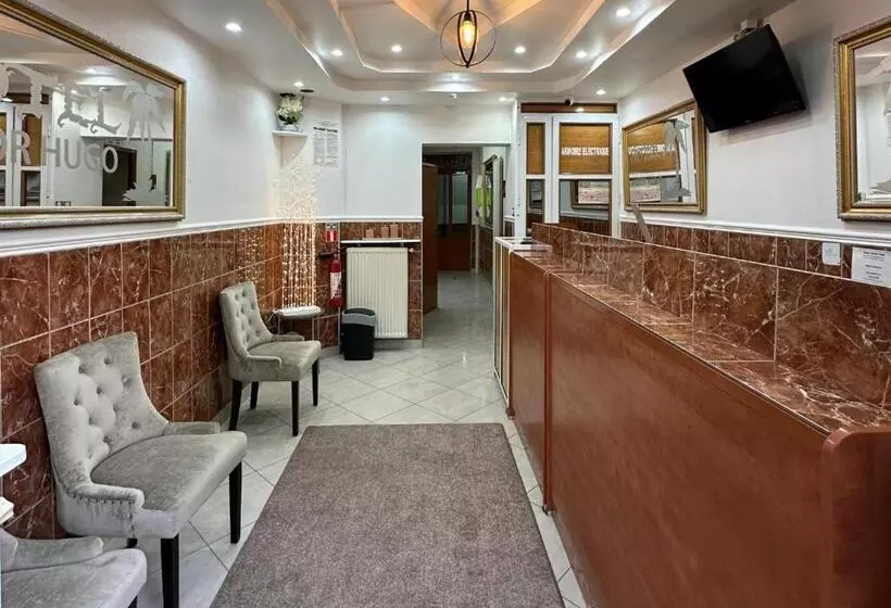 Hotelli Hôtel Victor Hugo