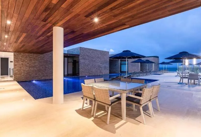 Lovely And Homely 2 Br With Ocean View