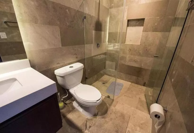 Lovely And Homely 2 Br With Ocean View