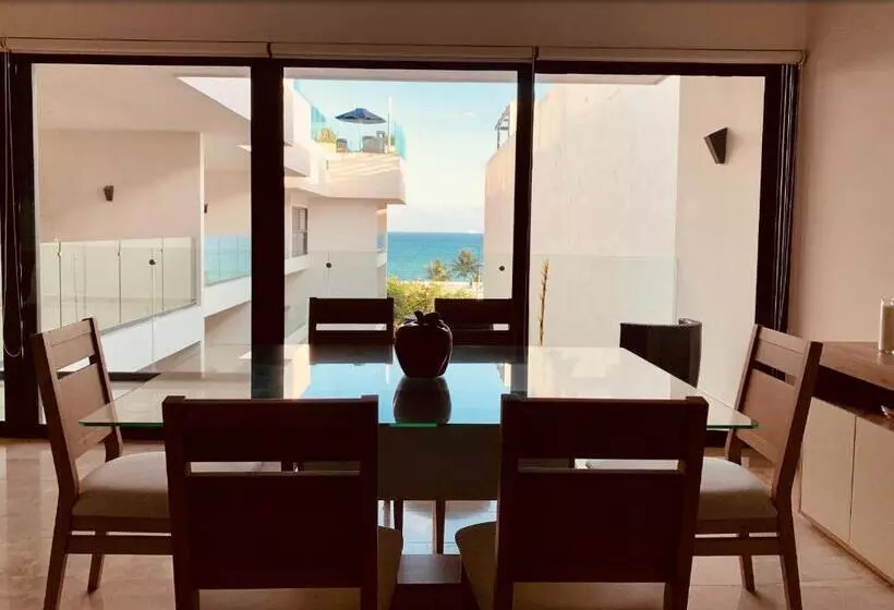Lovely And Homely 2 Br With Ocean View