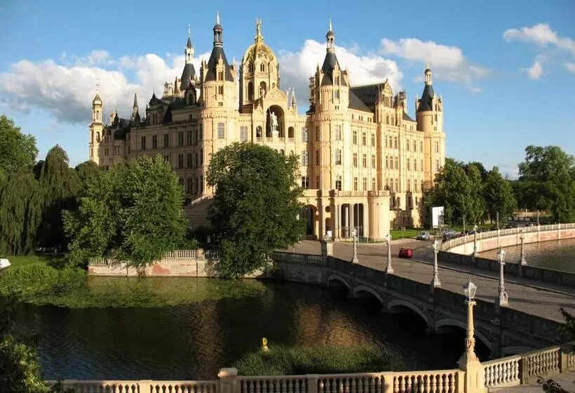 پانسیون A&s Ferienzentrum Schwerin