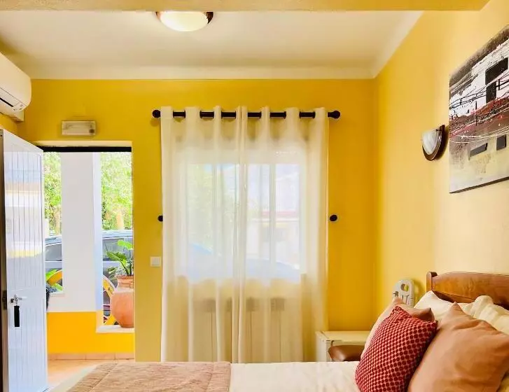 ペンション Costa Brava Alojamento