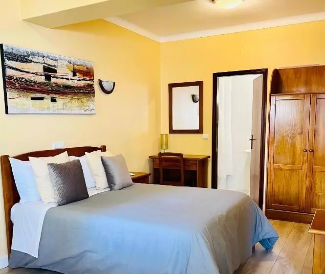 ペンション Costa Brava Alojamento