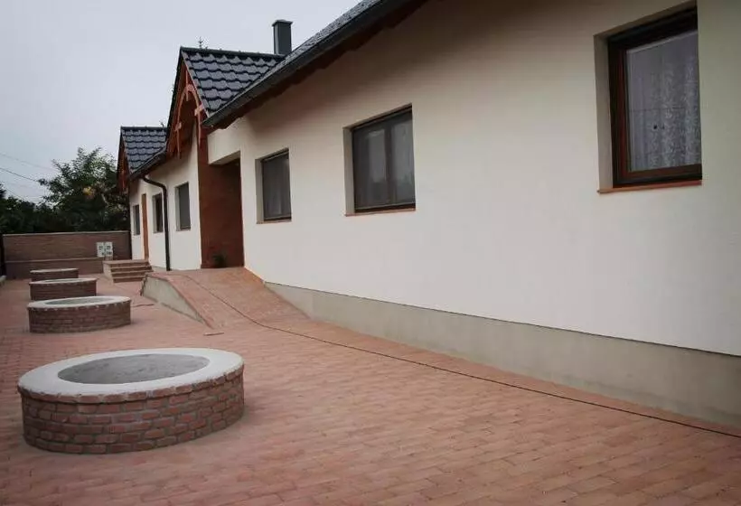 Majatalo Hanság Vendégház