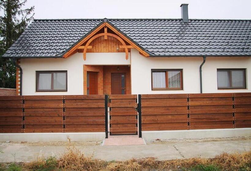 Pensionat Hanság Vendégház