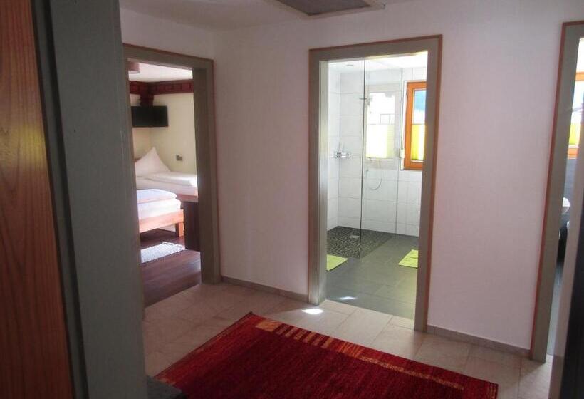 بنسيون Haus Christopherus