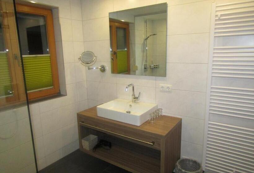 بنسيون Haus Christopherus