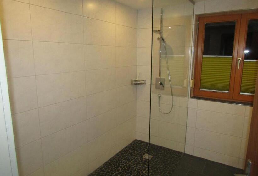 بنسيون Haus Christopherus