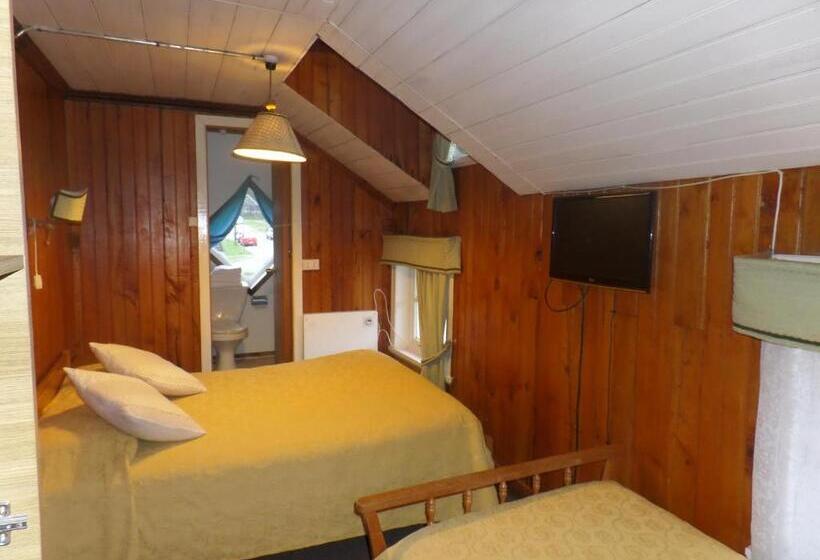 پانسیون Hostal Y Cabañas Villa Germana