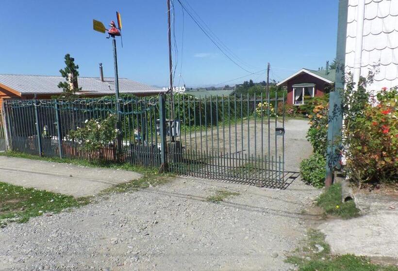 پانسیون Hostal Y Cabañas Villa Germana