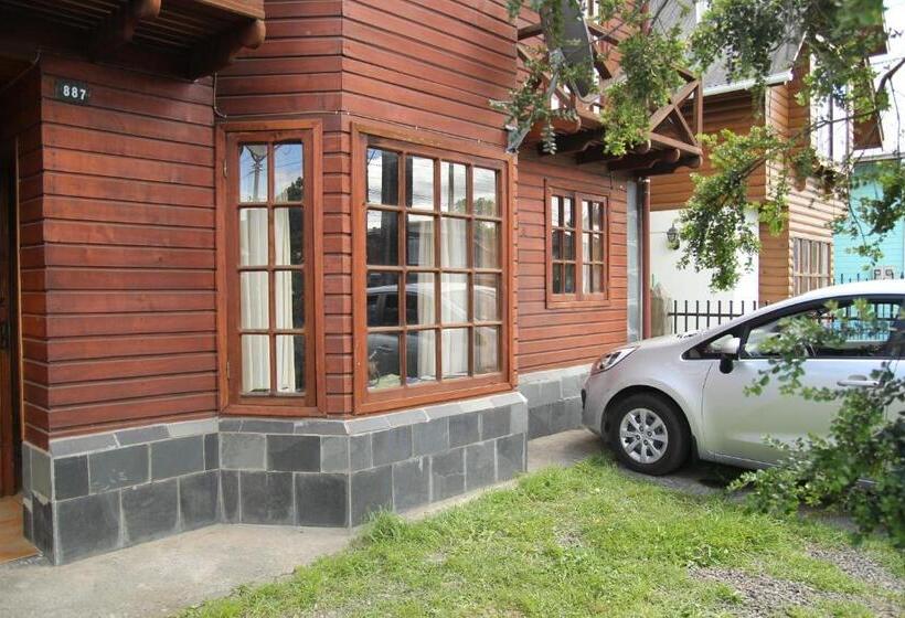 پانسیون Hostel El Alcazar