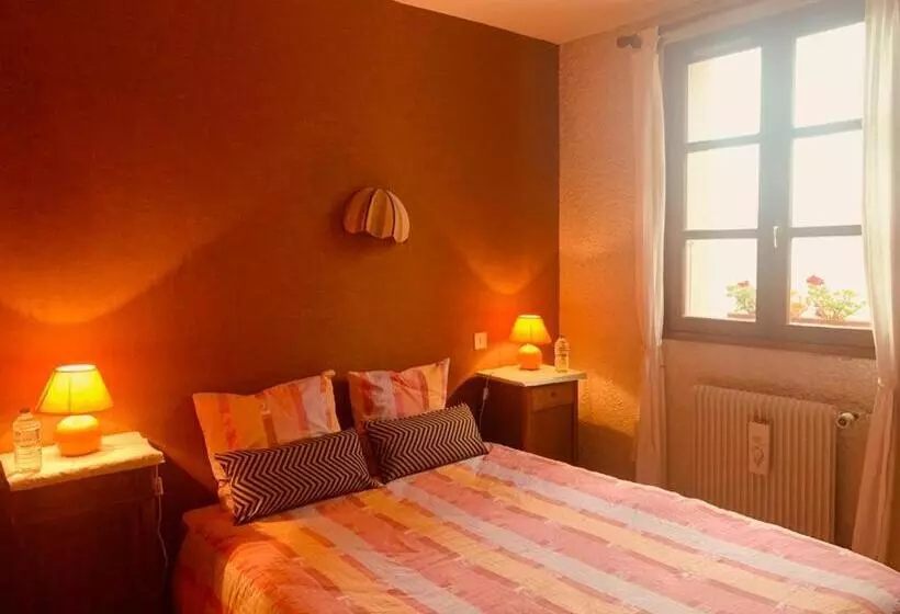 Majatalo Le Castel Blanc