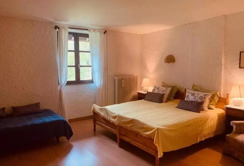 Majatalo Le Castel Blanc