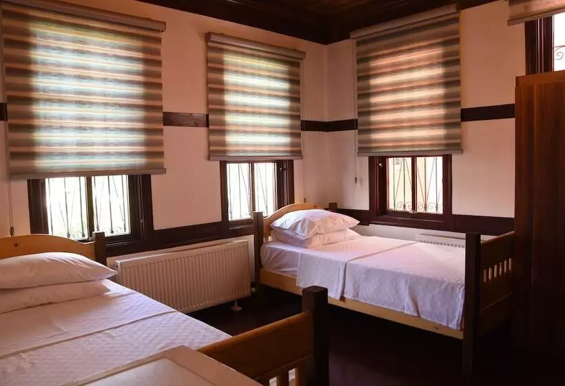 ペンション Necati Bey Konak Otel