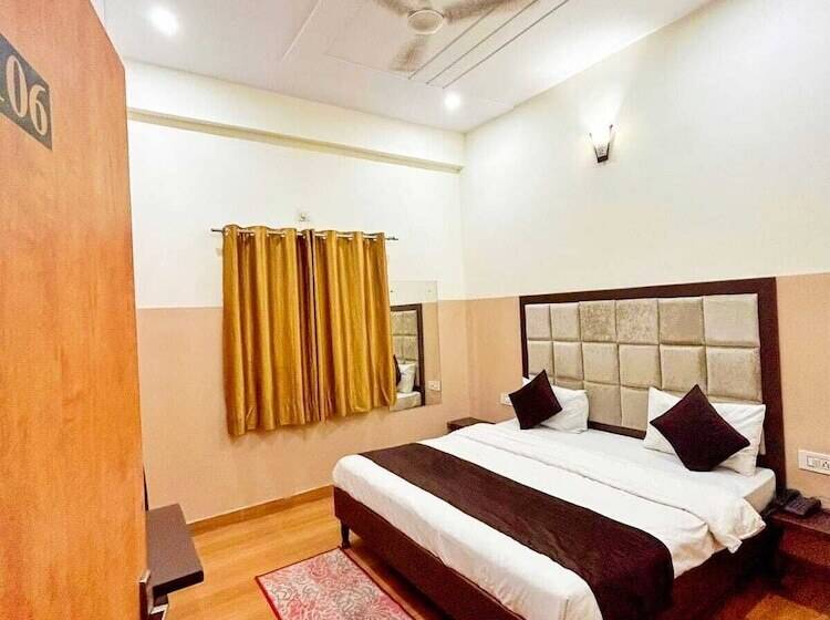 膳宿费 The Taj Royal