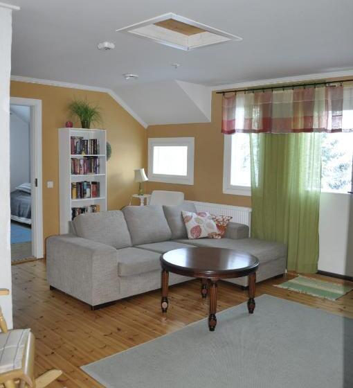 Пансион Tuhannen Tarinan Talo