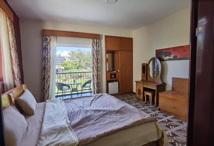 פנסיון Ushpav Villa