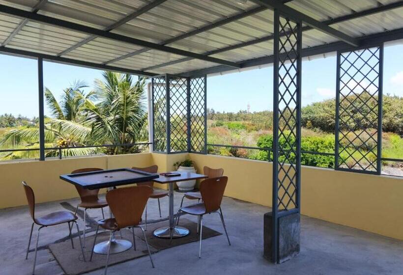 פנסיון Ushpav Villa