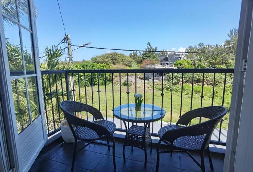 פנסיון Ushpav Villa