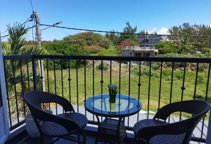 פנסיון Ushpav Villa