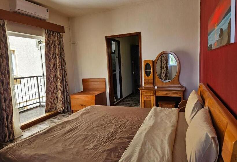 פנסיון Ushpav Villa