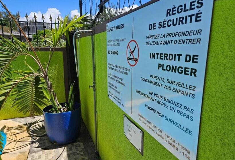 פנסיון Ushpav Villa