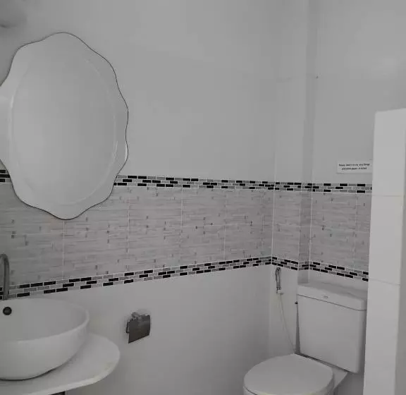 Lomakeskus Khaolak Summer House 2