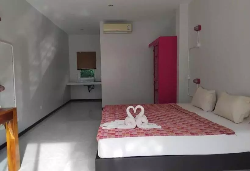 Lomakeskus Khaolak Summer House 2