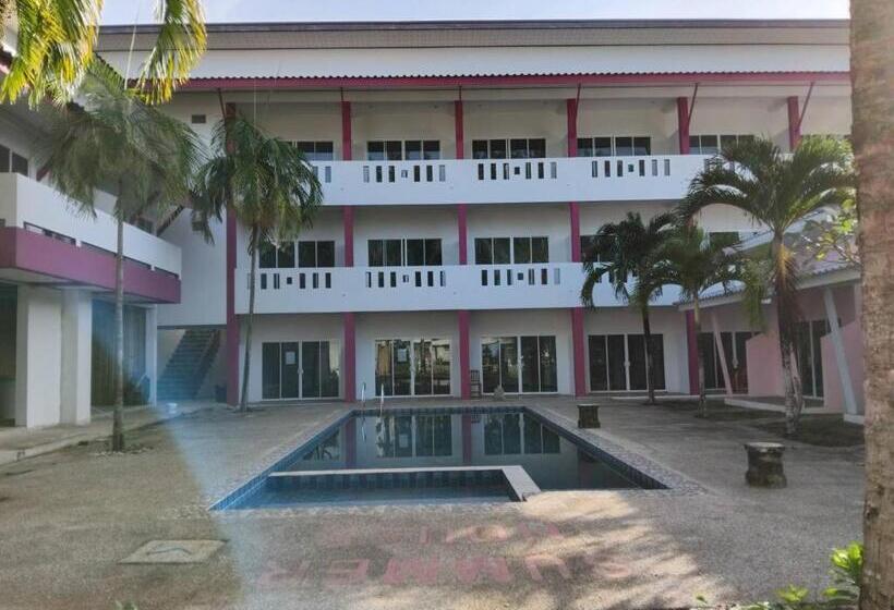 אתר נופש Khaolak Summer House 2