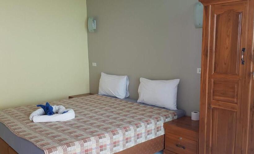 אתר נופש Khaolak Summer House 2