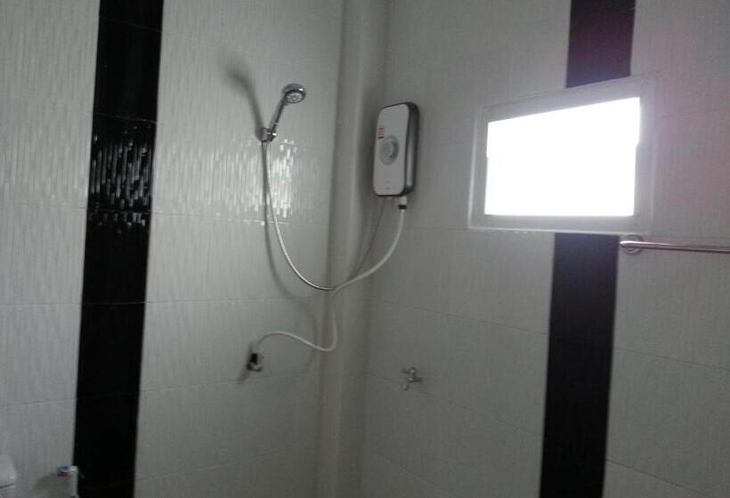 אתר נופש Khaolak Summer House 2