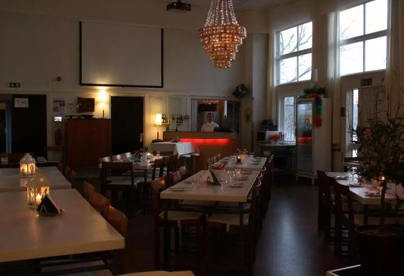 Trehörna Wärdhus & Vandrarhem