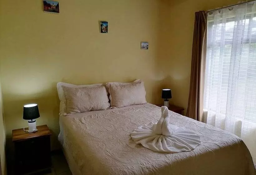 Aamiaismajoitus (B&B) Cassidini House