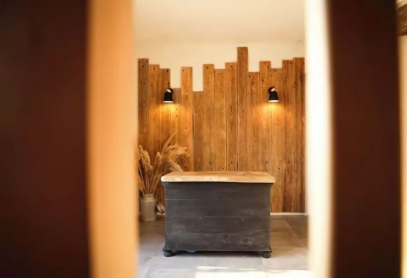 Aamiaismajoitus (B&B) Maison D Hôtes Perbos 1556