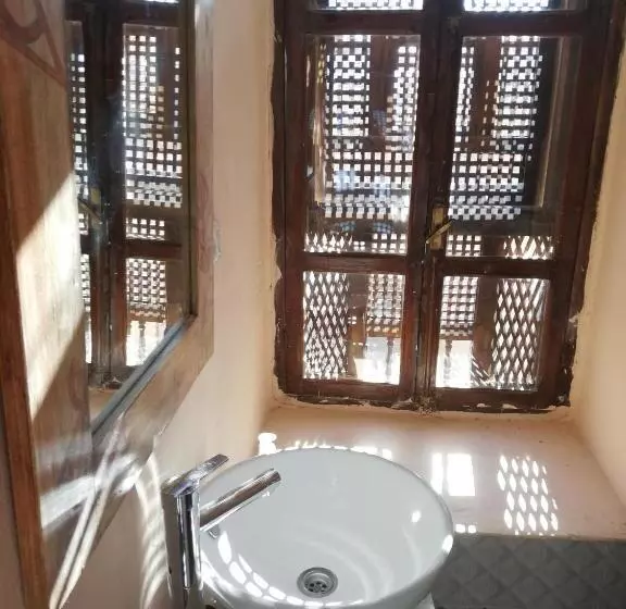 تختخواب و صبحانه Riad Dar El Caid Palais Xiii Siecle