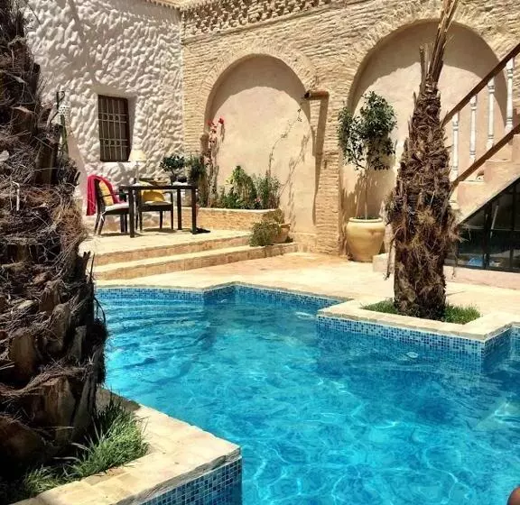 تختخواب و صبحانه Riad Dar El Caid Palais Xiii Siecle