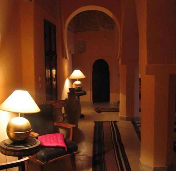 민박 Riad Dar El Caid   Palais Xiii Siecle