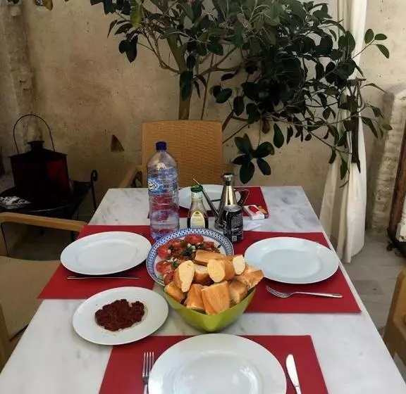 تختخواب و صبحانه Riad Dar El Caid Palais Xiii Siecle