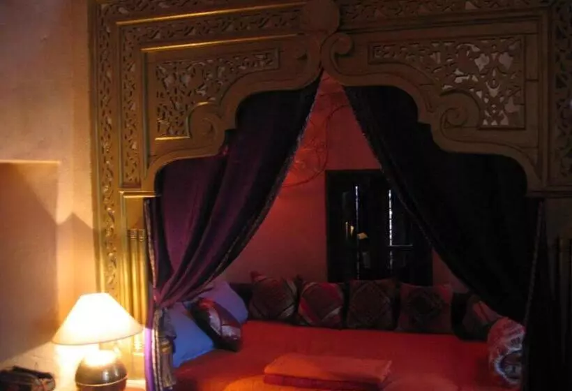 تختخواب و صبحانه Riad Dar El Caid Palais Xiii Siecle