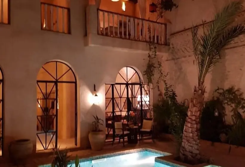 تختخواب و صبحانه Riad Dar El Caid   Palais Xiii Siecle