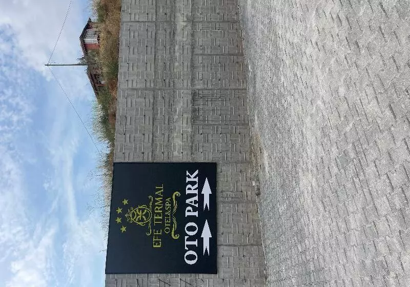 ホテル Efe Termal