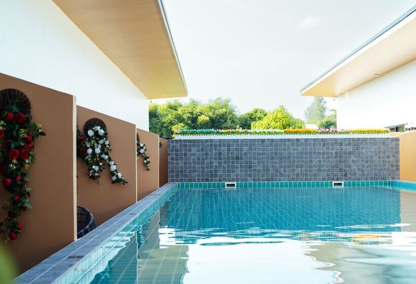 בית מלון כפרי Fresh Resort Pattaya