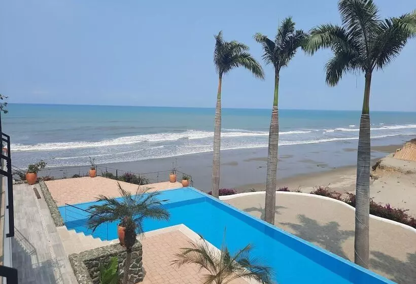 ホテル Jama Campay   Homes Resort & Spa