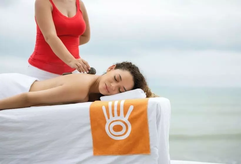 ホテル Jama Campay   Homes Resort & Spa