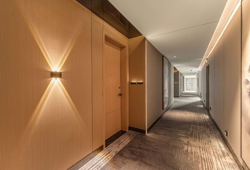 호텔 Mantuolunplusjiudian