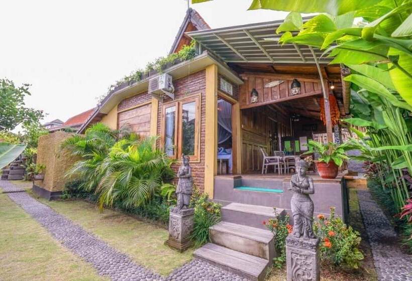 호텔 Villa Taman Pesona