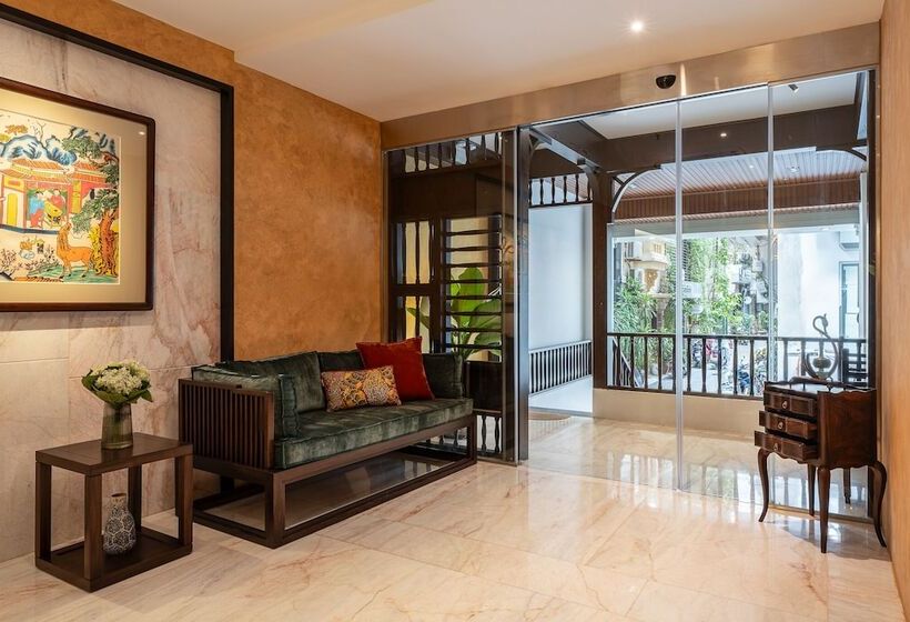 Le Parfum Apartment And