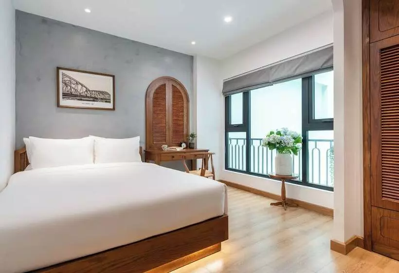 Le Parfum Apartment And