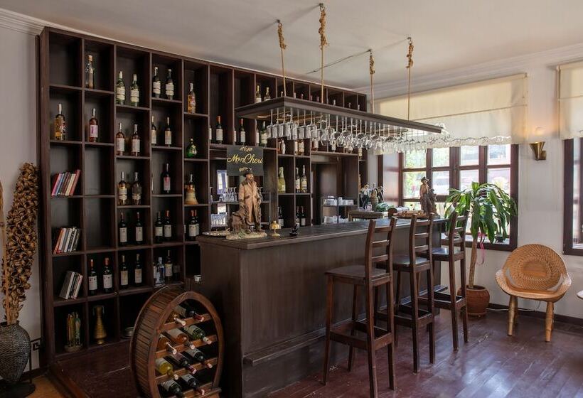 Moncheri Butik Otel & Restoran